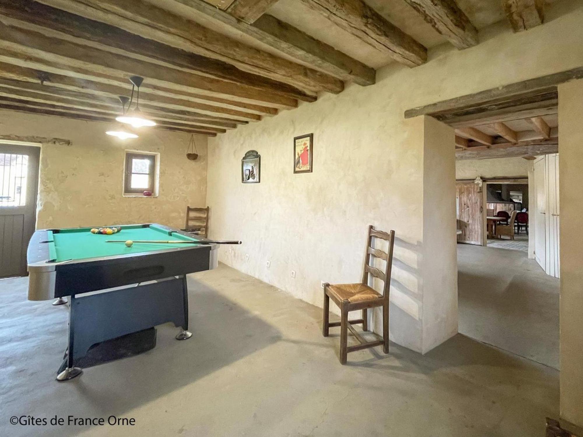 Maison De Charme Avec Piscine Interieure, Grand Jardin, Et Paysages Magnifiques En Pleine Campagne - Fr-1-497-164 Rémalard Eksteriør billede
